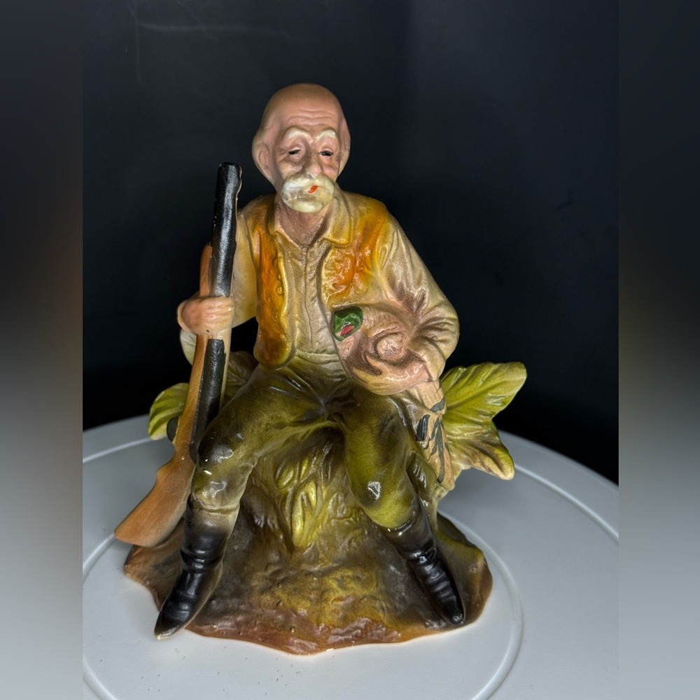 Vintage Hunting Figurine by Trimont Ware Japan